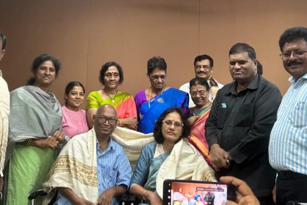 మానవతావాదులుగా జీవించడం అవసరం justuce radharani